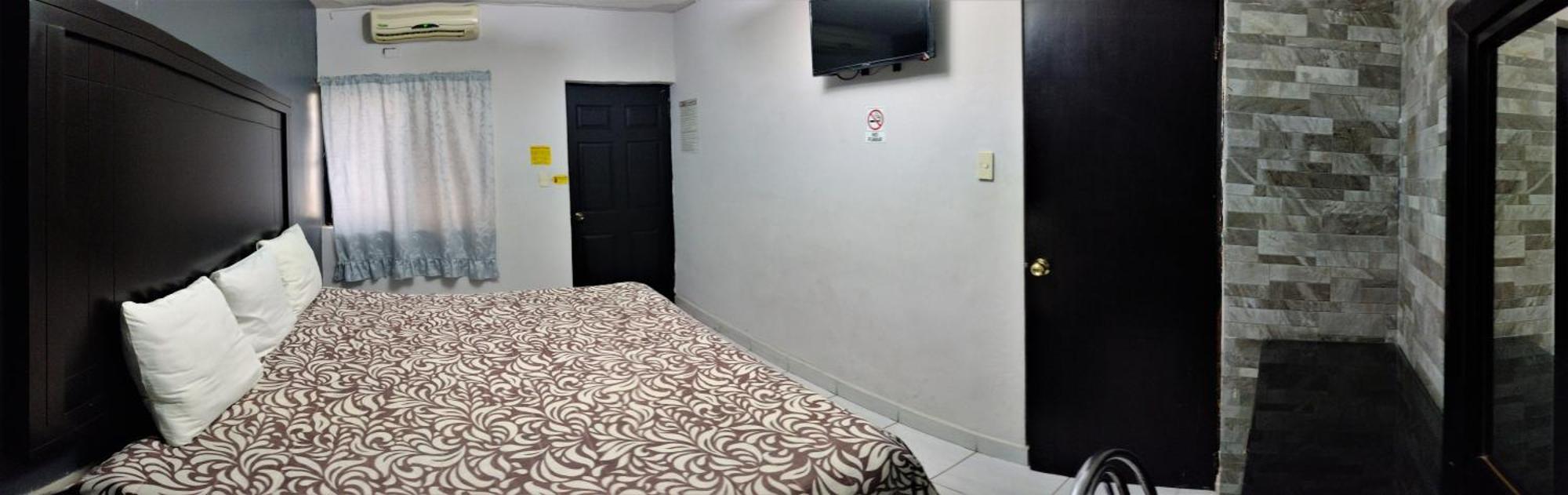 Laguna Inn Torreón Zewnętrze zdjęcie