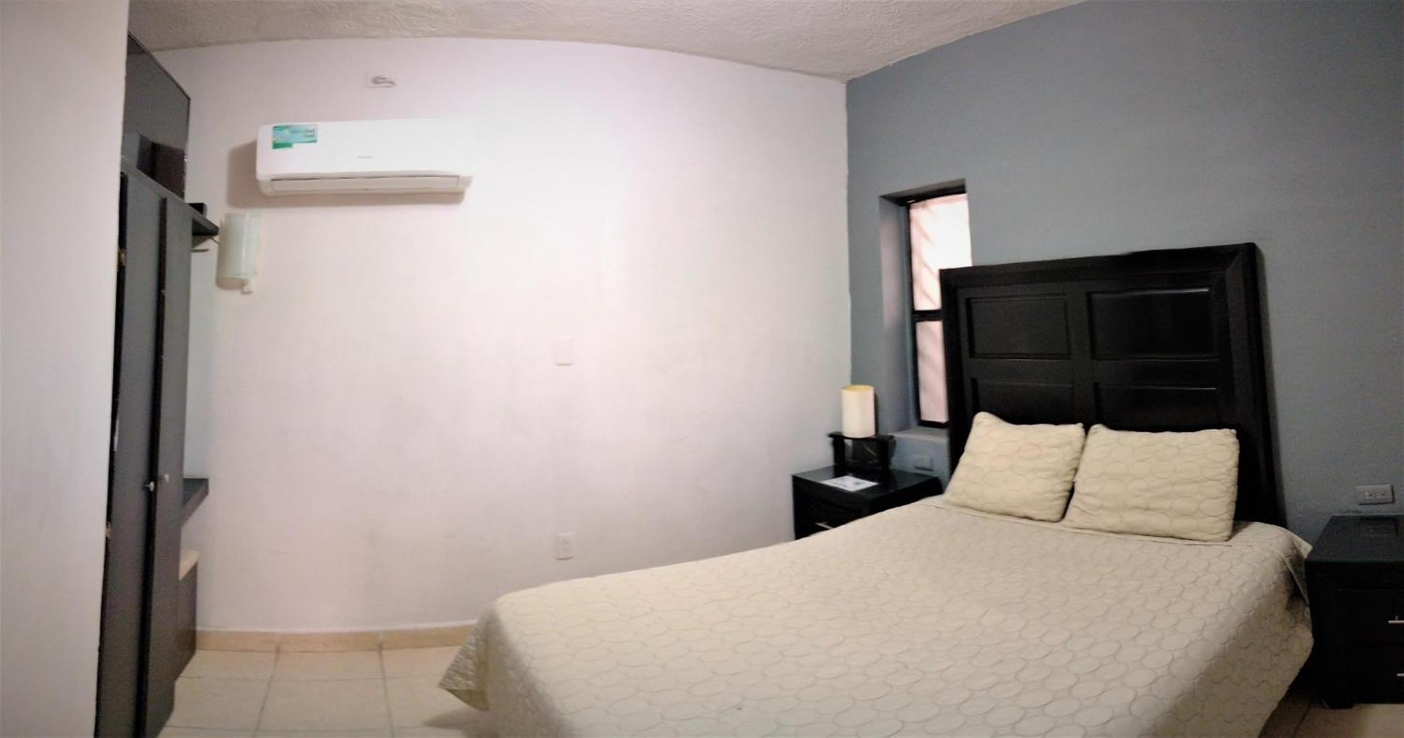 Laguna Inn Torreón Zewnętrze zdjęcie
