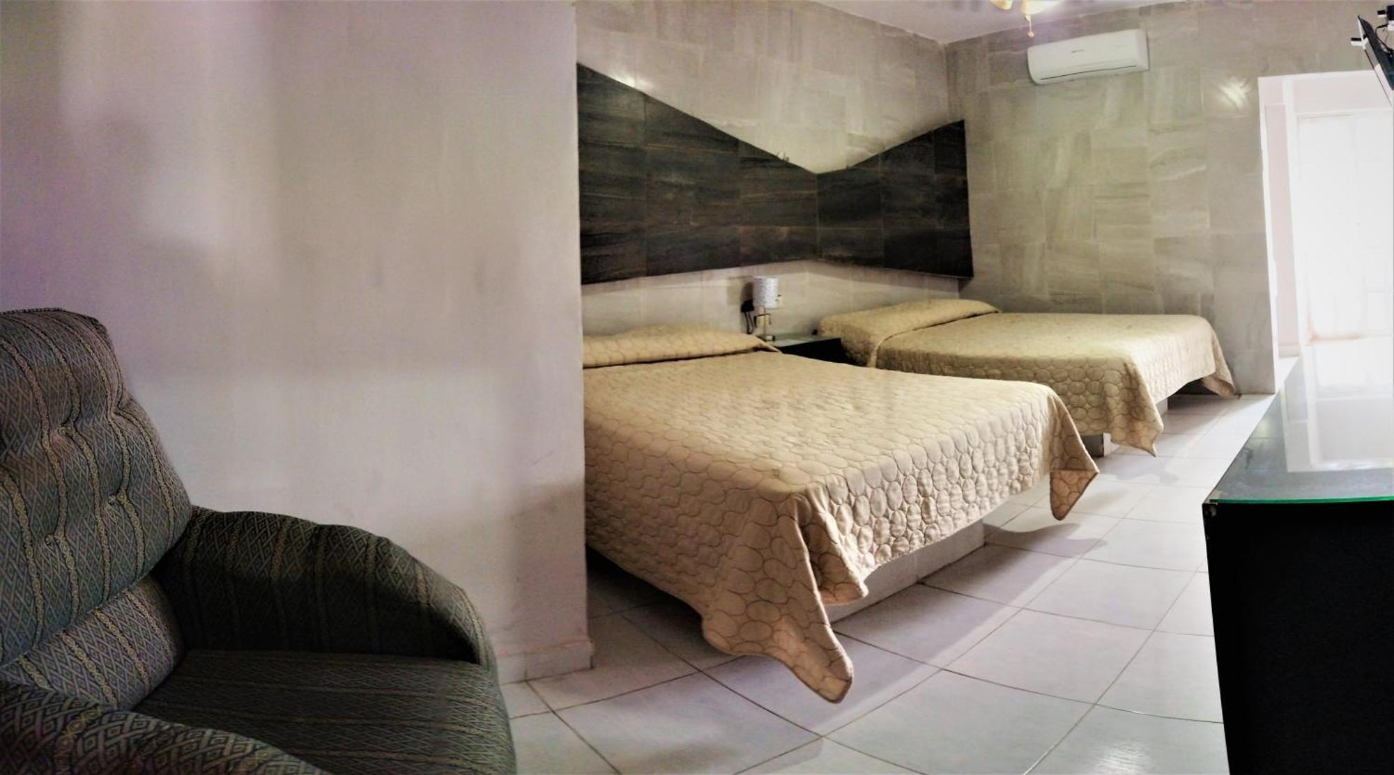 Laguna Inn Torreón Zewnętrze zdjęcie